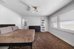 10001 S Yacht Club Dr, Treasure Island, FL 33706 - Photo 32