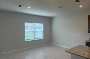 5712 Freshwater Cyn Dr, Saint Cloud, FL 34771 - Photo 4