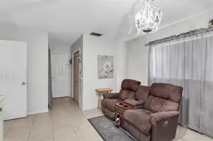 311 Bay St, Tarpon Springs, FL 34689 - Photo 14
