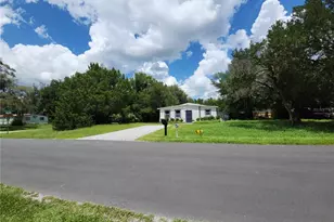 8569 W Admiral Byrd Ln, Crystal River, FL 34429 - Photo 2