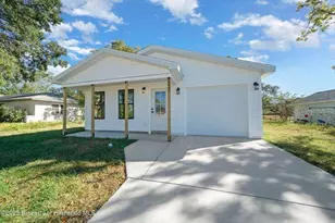 3492 Sugarfoot Dr, Spring Hill, FL 34606 - Photo 2