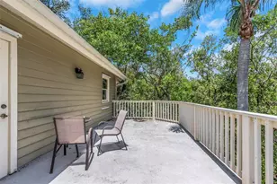 1065 Sable Ct N E, Saint Petersburg, FL 33702 - Photo 20