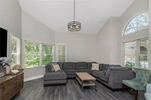 1065 Sable Ct N E, Saint Petersburg, FL 33702 - Photo 40