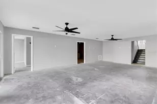 5925 Seaside Dr, New Port Richey, FL 34652 - Photo 28