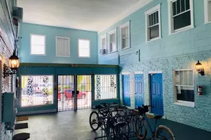 308 Grove St N, Saint Petersburg, FL 33701 - Photo 4