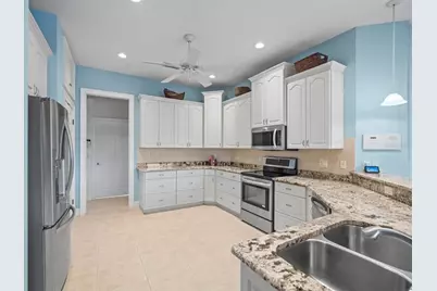 9196 Mississippi Run, Weeki Wachee, FL 34613 - Photo 20