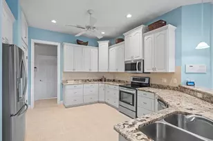 9196 Mississippi Run, Weeki Wachee, FL 34613 - Photo 20