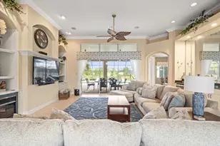 9196 Mississippi Run, Weeki Wachee, FL 34613 - Photo 8