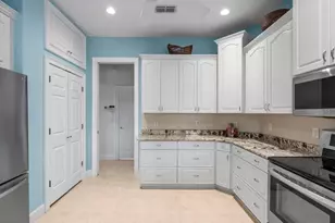 9196 Mississippi Run, Weeki Wachee, FL 34613 - Photo 22