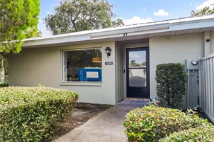 11293 W Bayshore Dr, Crystal River, FL 34429 - Photo 1