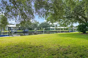 11293 W Bayshore Dr, Crystal River, FL 34429 - Photo 40
