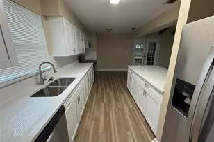 931 Cedar Dr, Brooksville, FL 34601 - Photo 4