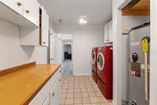 16502 E Course Dr, Tampa, FL 33624 - Photo 30