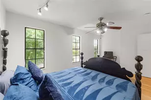 16502 E Course Dr, Tampa, FL 33624 - Photo 64