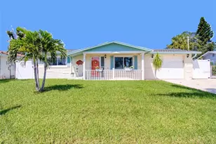 13625 Maria Dr, Hudson, FL 34667 - Photo 4