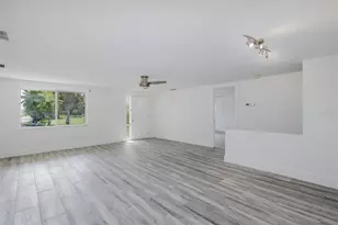 8201 Channel Dr, Port Richey, FL 34668 - Photo 8