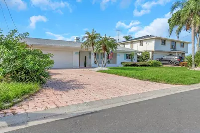 220 Driftwood Drive S, Palm Harbor, FL 34683 - Photo 4