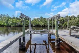 220 Driftwood Dr S, Palm Harbor, FL 34683 - Photo 74