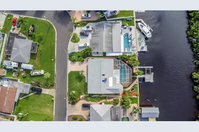 220 Driftwood Drive S, Palm Harbor, FL 34683 - Photo 84