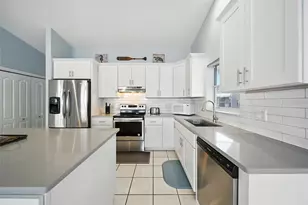 2435 N Watersedge Dr, Crystal River, FL 34429 - Photo 16