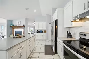 2435 N Watersedge Dr, Crystal River, FL 34429 - Photo 16