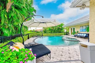 7714 Aralia Way, Seminole, FL 33777 - Photo 48