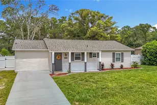 11455 Topaz St, Spring Hill, FL 34608 - Photo 2