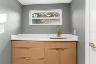 5200 Cyril Dr, Dade City, FL 33523 - Photo 22