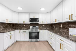 5200 Cyril Dr, Dade City, FL 33523 - Photo 20