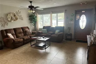 1576 Rosery Rd NE, Largo, FL 33770 - Photo 6