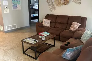 1576 Rosery Rd NE, Largo, FL 33770 - Photo 4