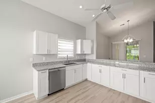 10163 Holly Berry Dr, Weeki Wachee, FL 34613 - Photo 24