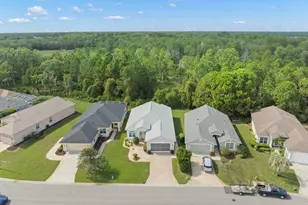 10163 Holly Berry Dr, Weeki Wachee, FL 34613 - Photo 6