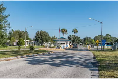 15472 Brookridge Boulevard, Brooksville, FL 34613 - Photo 38