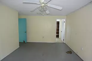 7610 Anna Ave, Gibsonton, FL 33534 - Photo 30