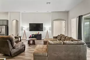 4232 Woodland Retreat Blvd, New Port Richey, FL 34655 - Photo 6