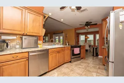 5223 Hamlet Circle, Spring Hill, FL 34606 - Photo 10