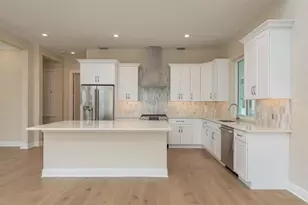 35 Acacia St, Tarpon Springs, FL 34689 - Photo 14