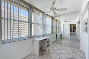 4550 Cove Cir, Saint Petersburg, FL 33708 - Photo 18