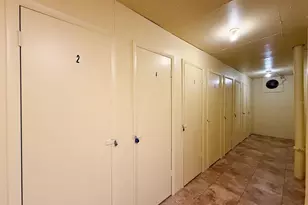 4550 Cove Cir, Saint Petersburg, FL 33708 - Photo 22