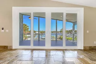 5517 Manatee Point Dr, New Port Richey, FL 34652 - Photo 16