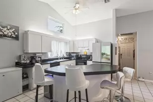 9301 Tournament Dr, Hudson, FL 34667 - Photo 12