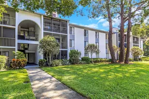 1344 Pine Ridge Cir E, Tarpon Springs, FL 34688 - Photo 6