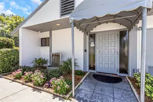 1344 Pine Ridge Cir E, Tarpon Springs, FL 34688 - Photo 22