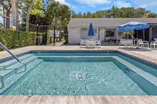 1344 Pine Ridge Cir E, Tarpon Springs, FL 34688 - Photo 28