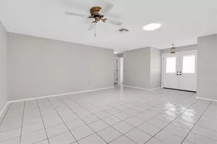 4719 Cavendish Dr, New Port Richey, FL 34655 - Photo 10