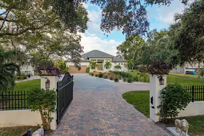 7811 Bay Drive #A, Tampa, FL 33635 - Photo 2