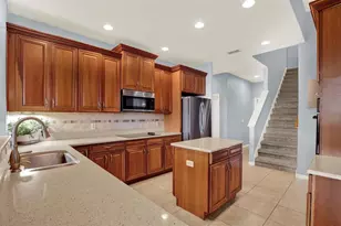 10435 Deerberry Dr, Land O Lakes, FL 34638 - Photo 10