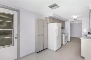 5050 Billings Dr, Holiday, FL 34690 - Photo 14