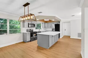 1395 Burnt Oak St, Tarpon Springs, FL 34689 - Photo 8